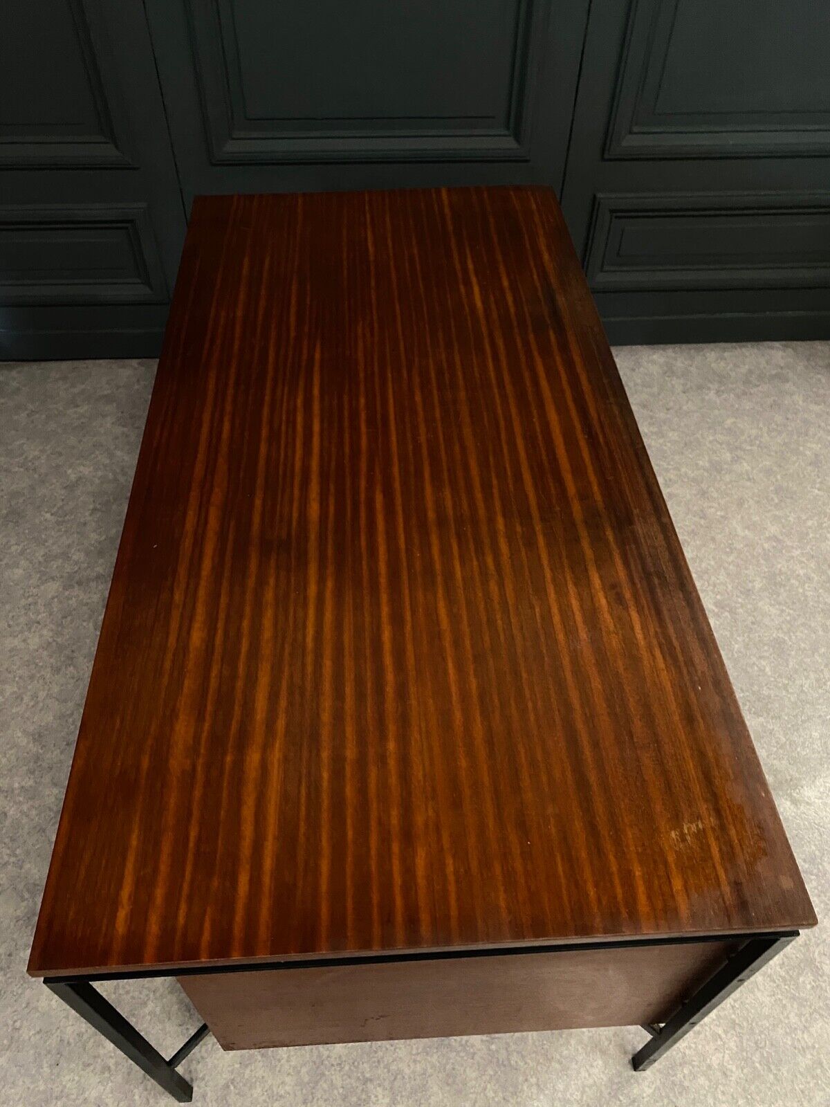 Office cm 172 Pierre Paulin in mahogany and metal circa 1960