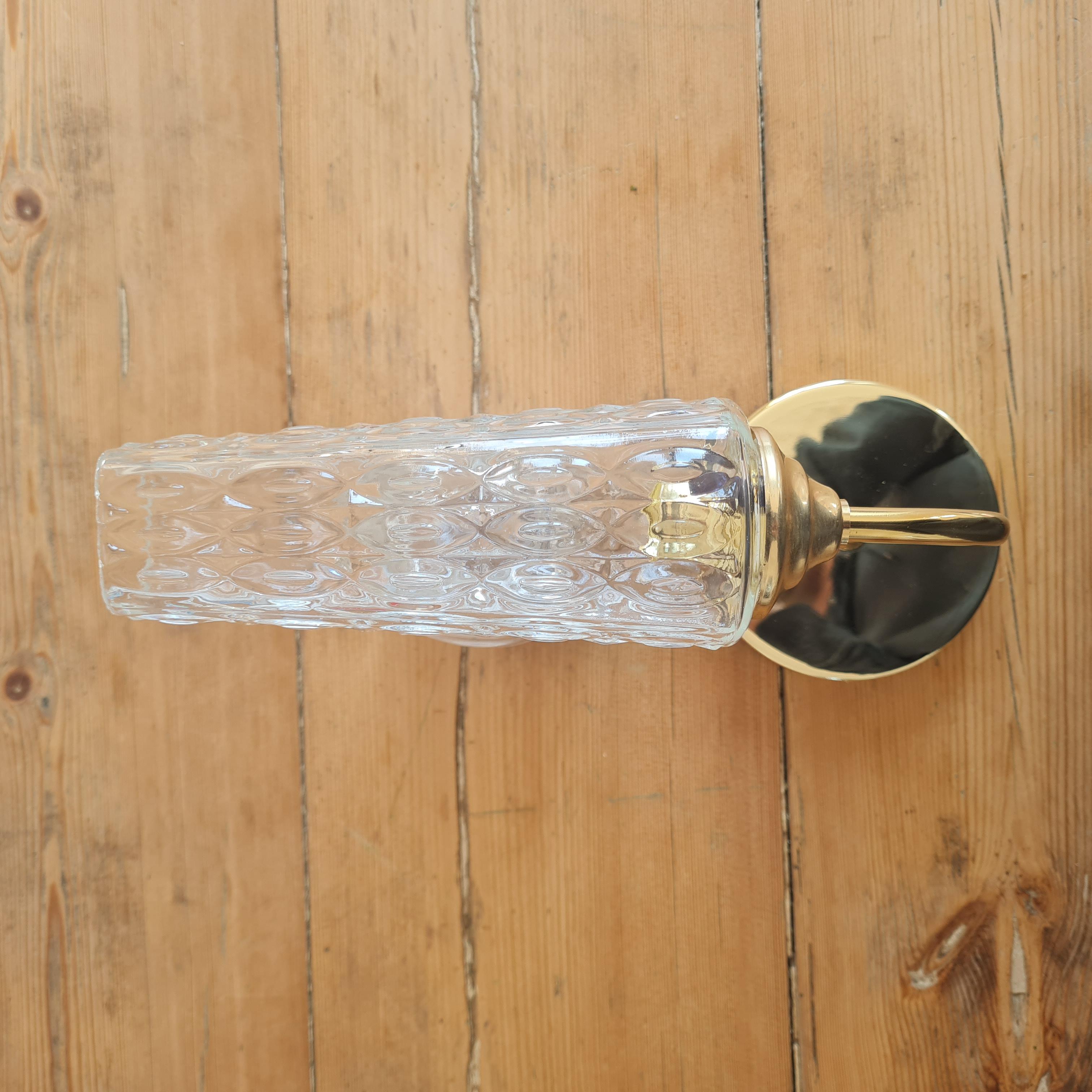 Vintage globe wall light in chiseled glass