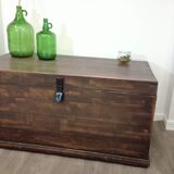 Large trunk size undue