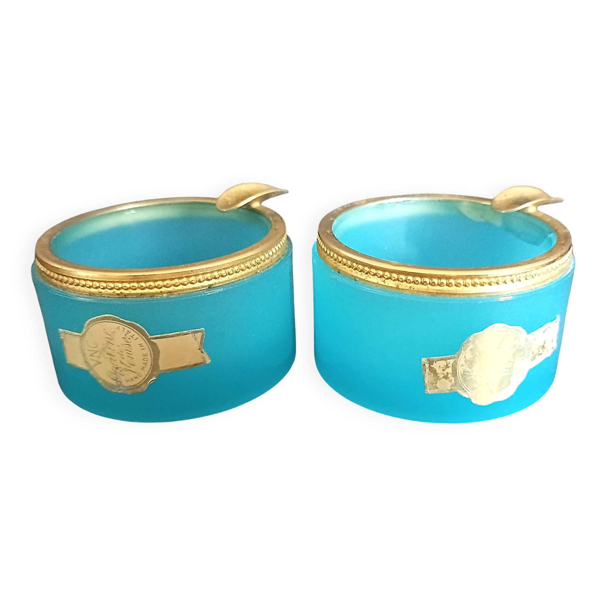 Paire de cendriers V.N.C. « Opaline de Venise »–Murano, Italie, années 1970
