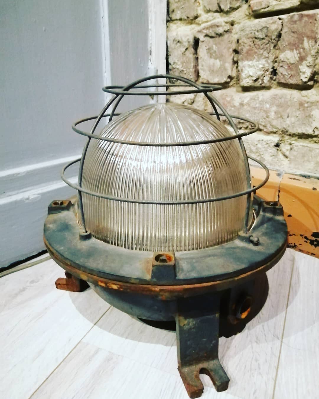 Lampe industrielle