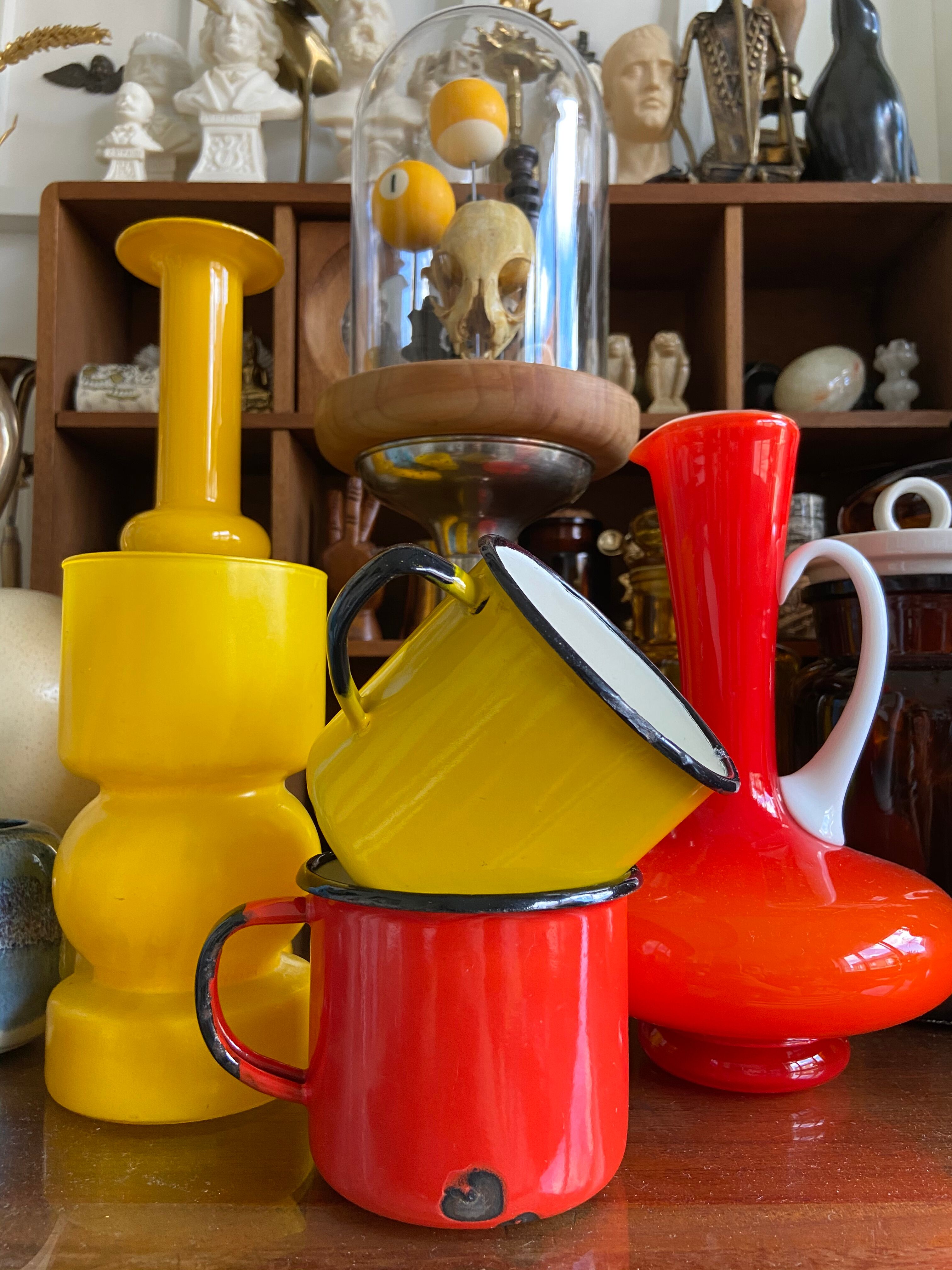 Pair of enamelled sheet metal mugs
