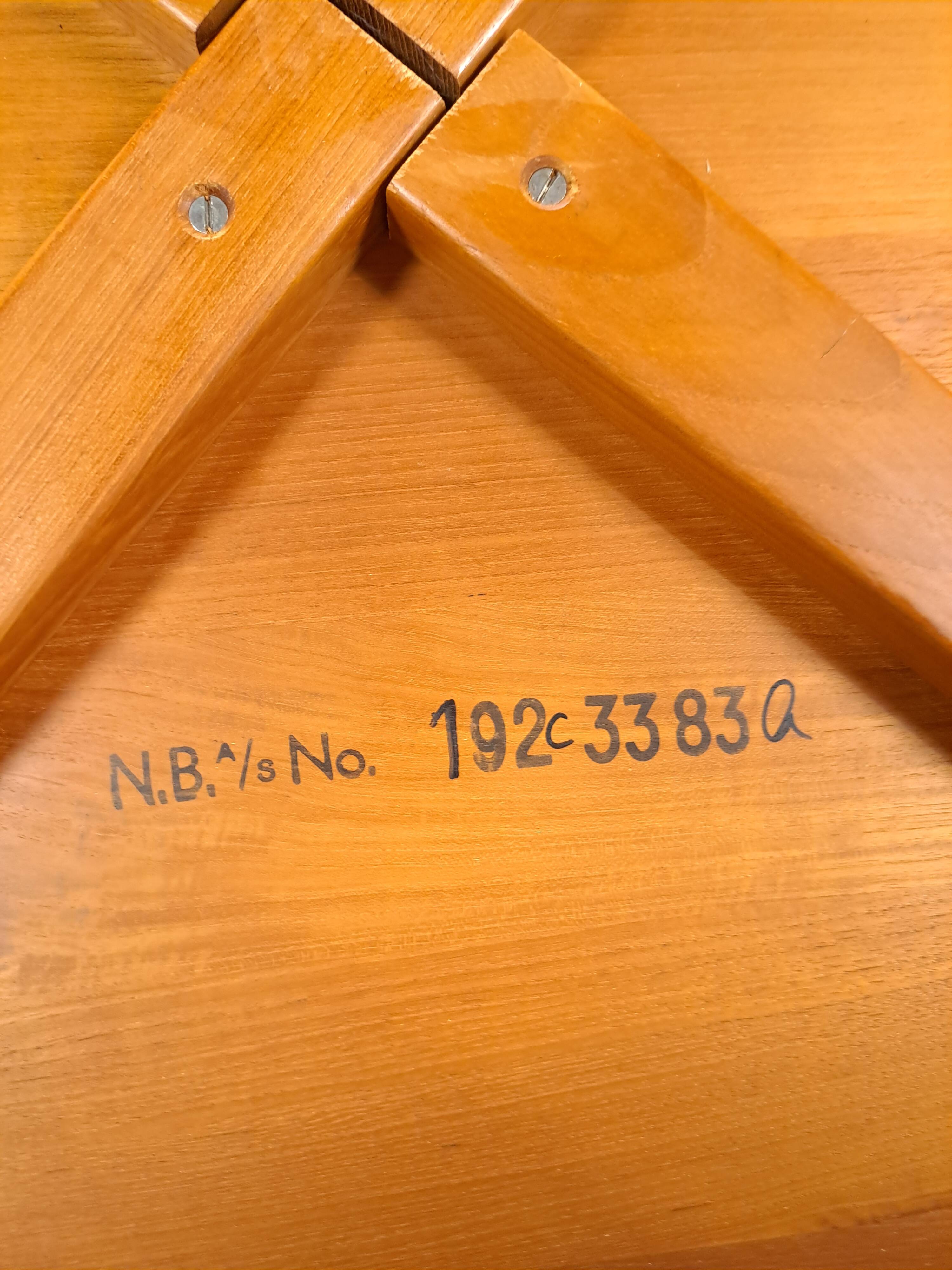Table basse ronde en teck Niels Bach Danemark
