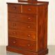Paire de commodes vintage en acajou flammé