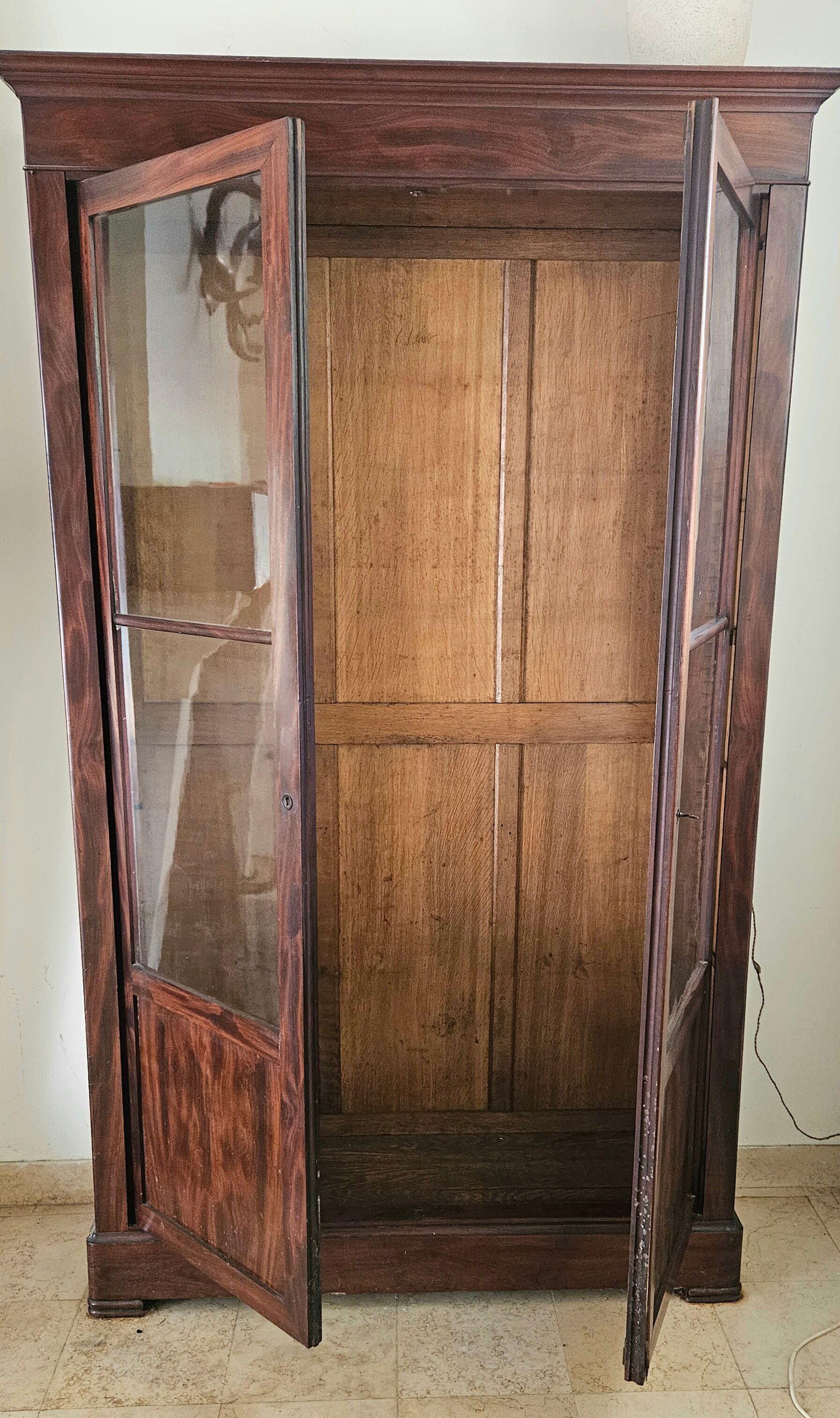 Armoire vitrine en acajou 19eme