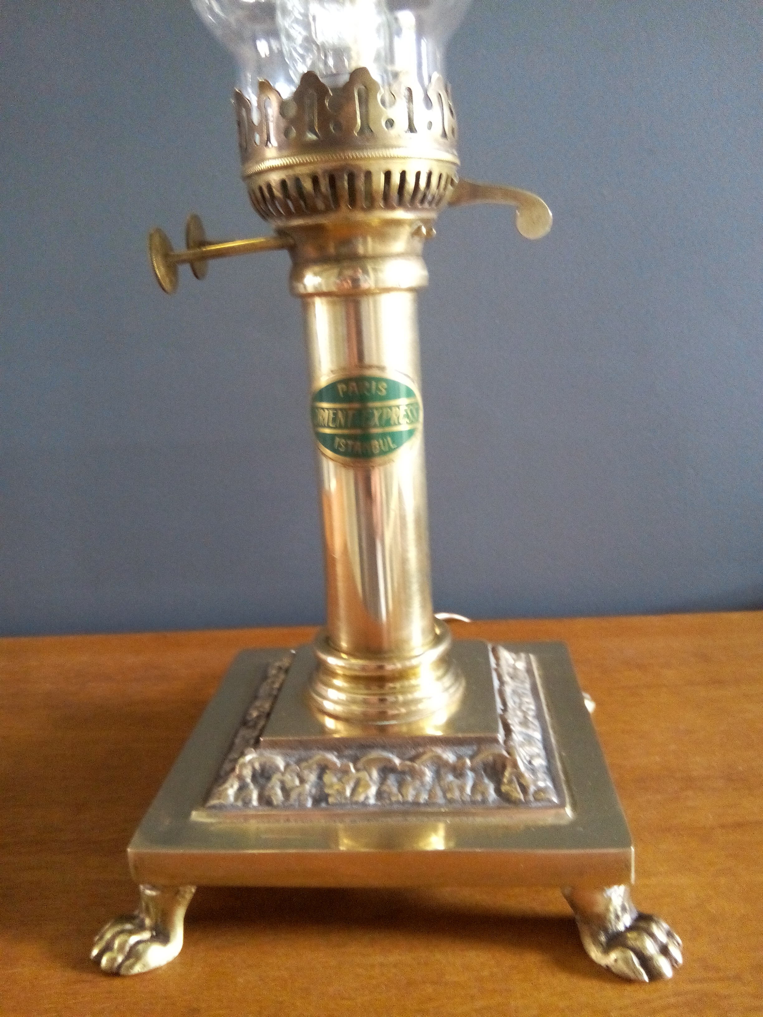 Contemporary laying lamp " orient express " bronze