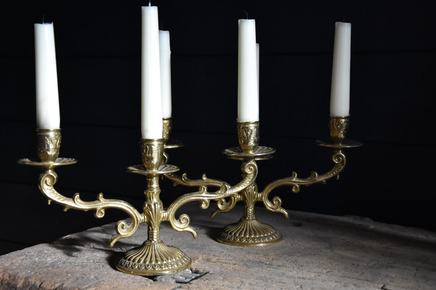 Three-pronged candlesticks