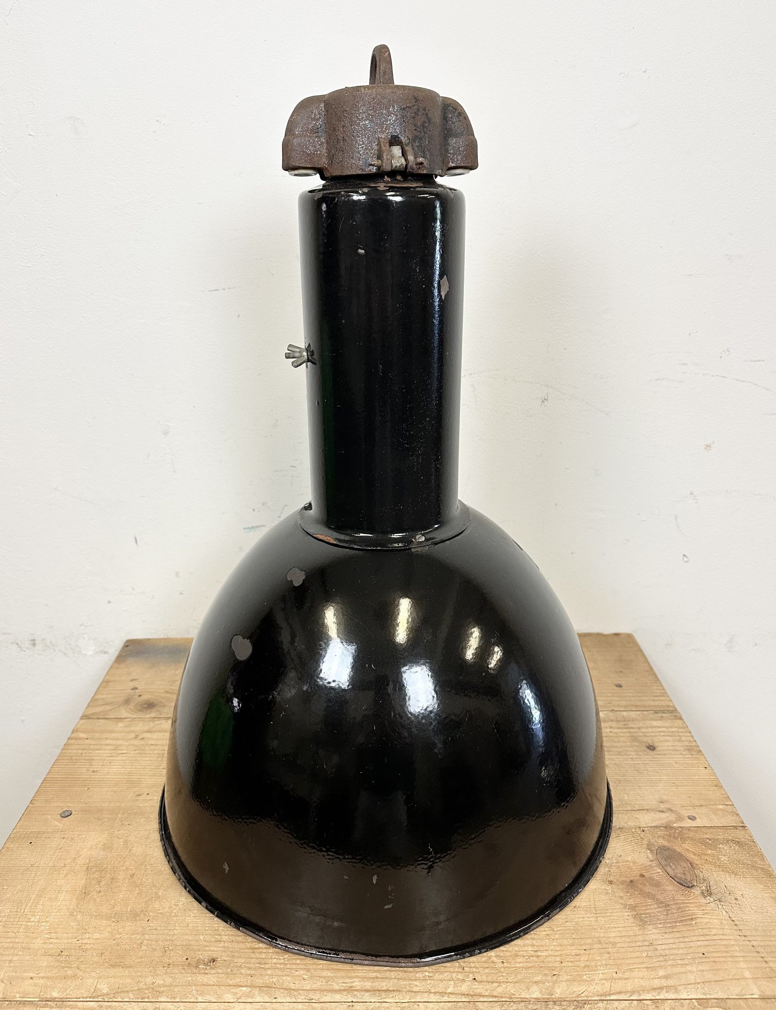 Set of 4 Industrial Bauhaus Black Enamel Pendant Lamps, 1960s