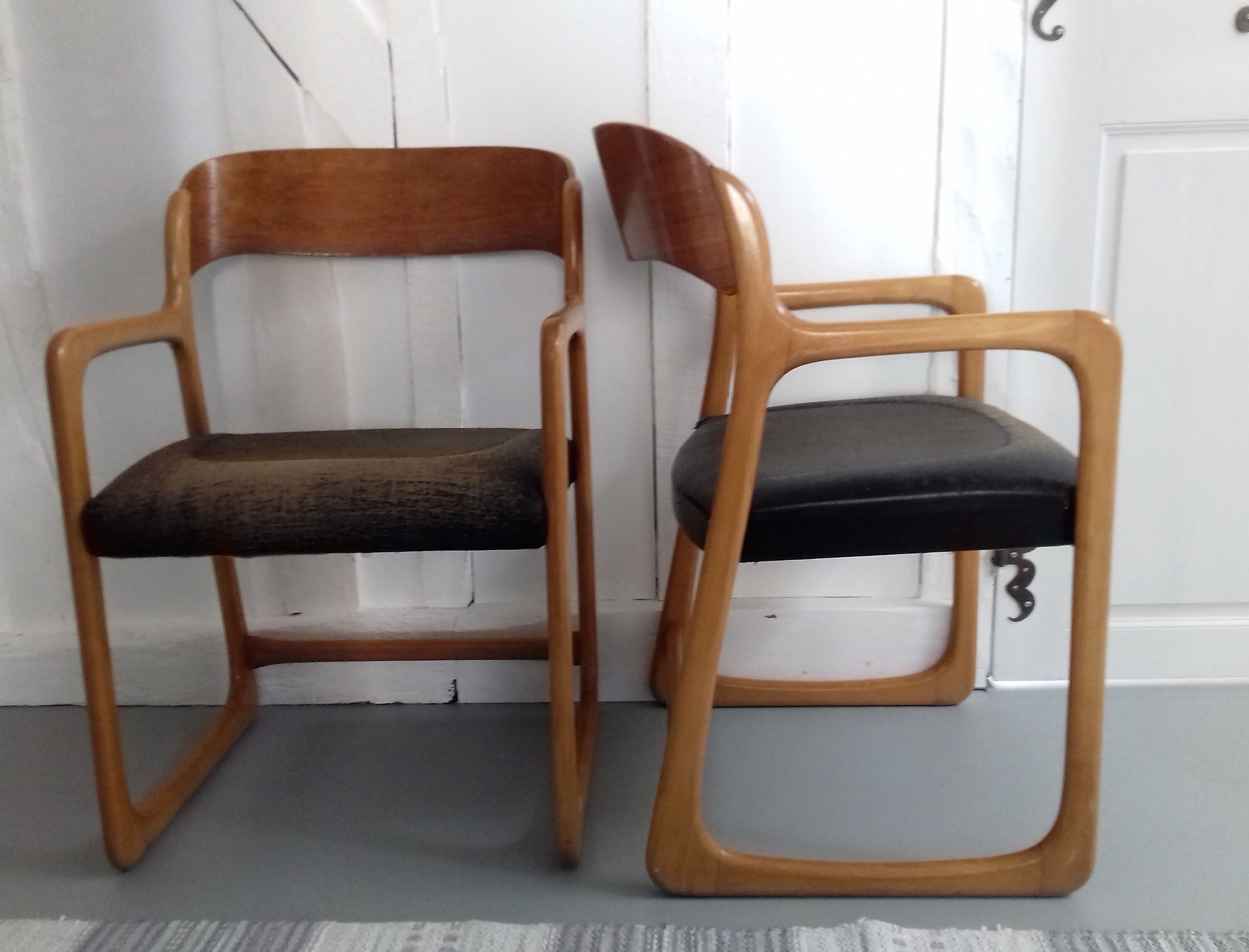 Pair of chairs Baumann sled