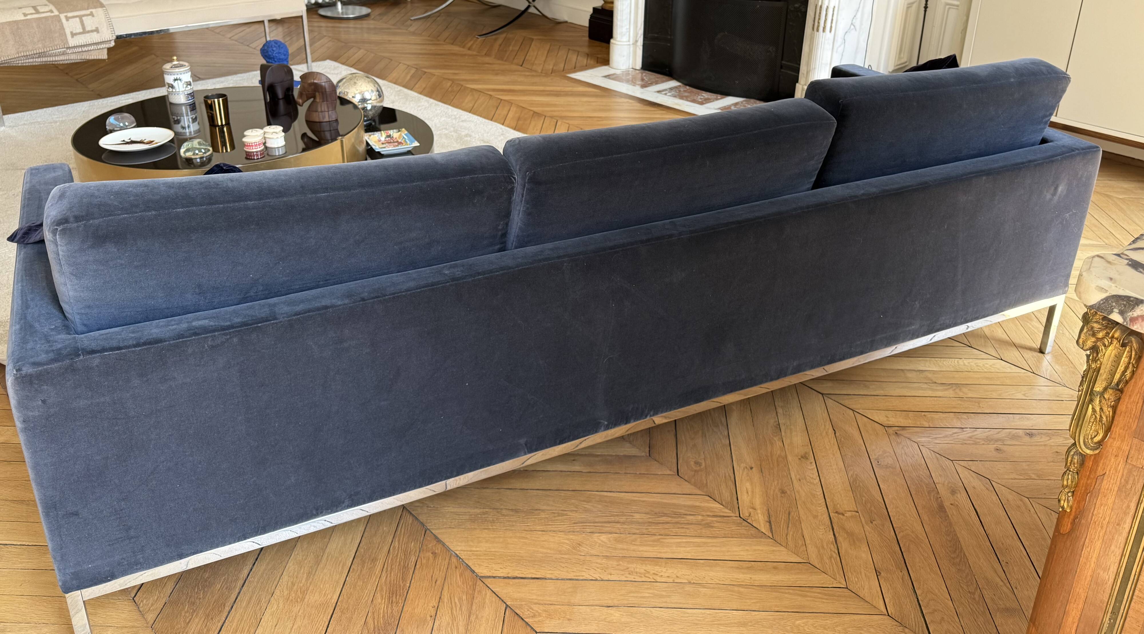 Three-seater sofa Florence Knoll navy blue velvet