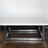Coffee table that transforms into a dining table