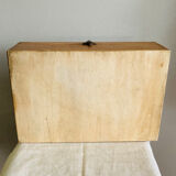 Box with compartments from the 19th century, dovetail mountings, clasp present