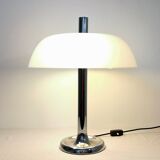 Lampe de table allemande par Egon Hillebrand, années 1970.