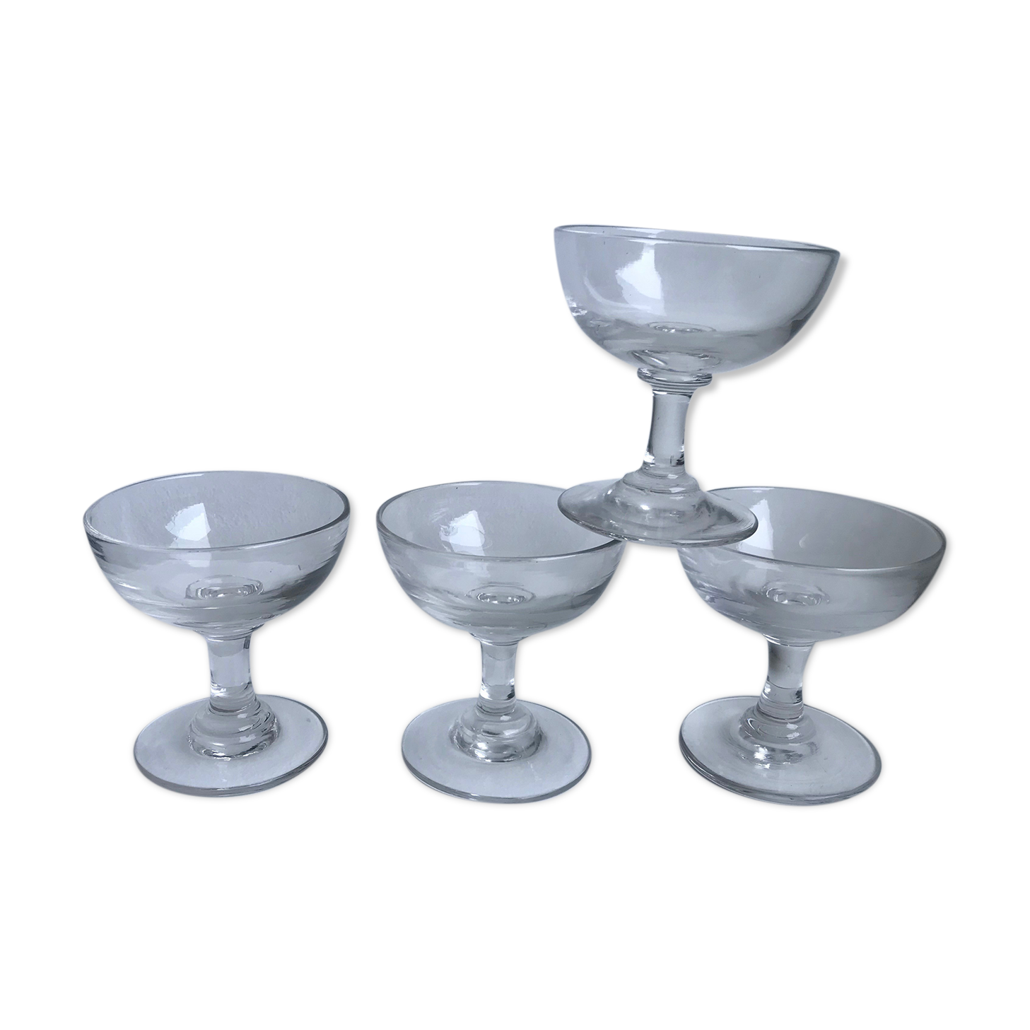 Set of 4 glasses / liquor cups in molded glass 20s