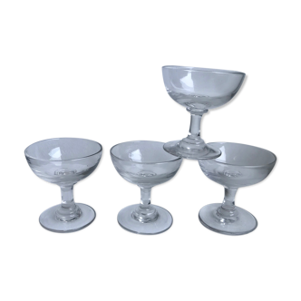 Lot de 4 verres / coupes à liqueurs en verre moulé années 20