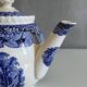 Théière « Vista Blue » de Mason – Faïence anglaise bleue et blanche