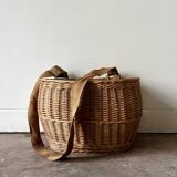 Woven wicker harvest basket