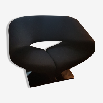 Ribbon armchair by Pierre Paulin