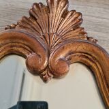 Ancien miroir doré rococo avec coquille, 61x38 cm