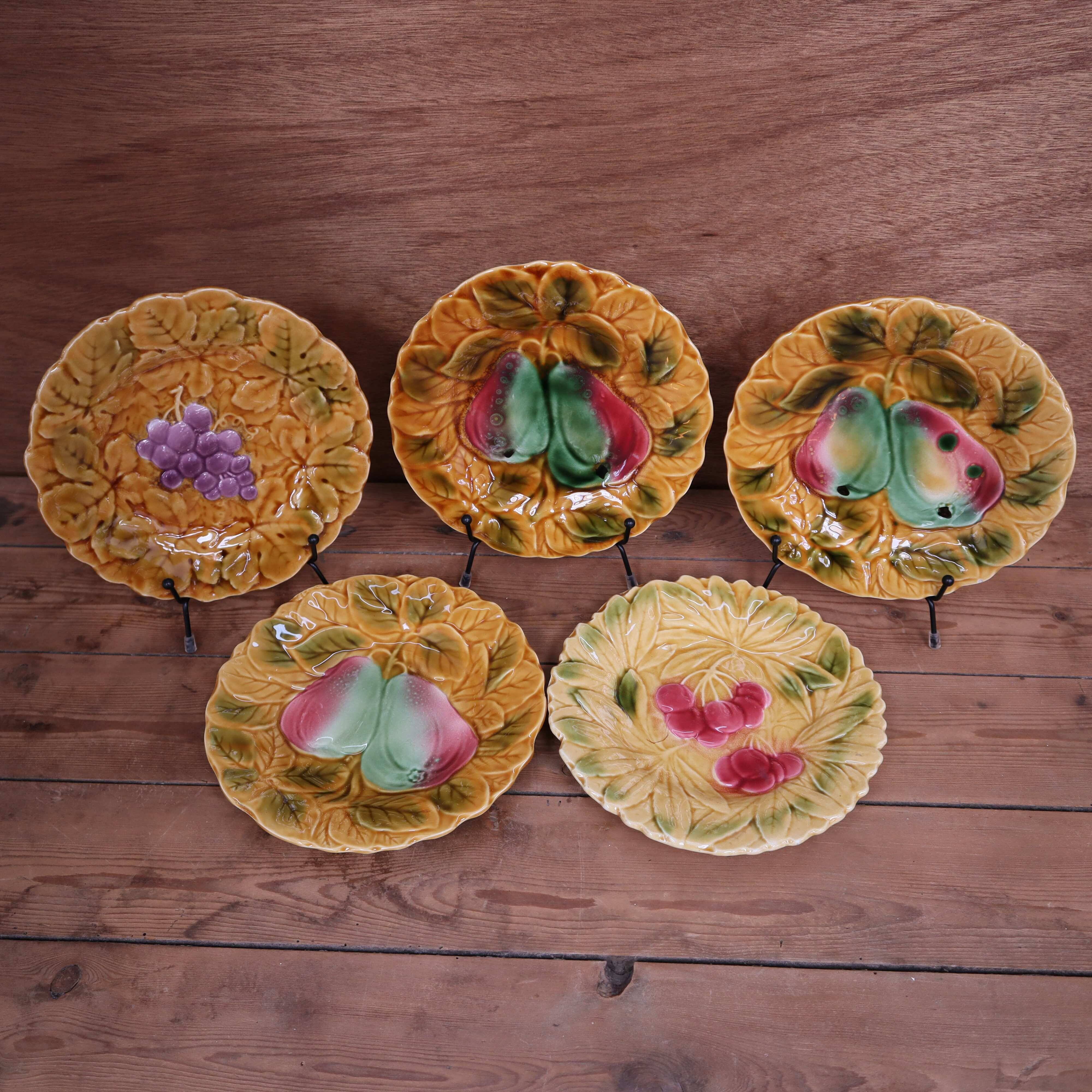 Set of 5 Sarreguemines slip dessert plates with fruit decoration