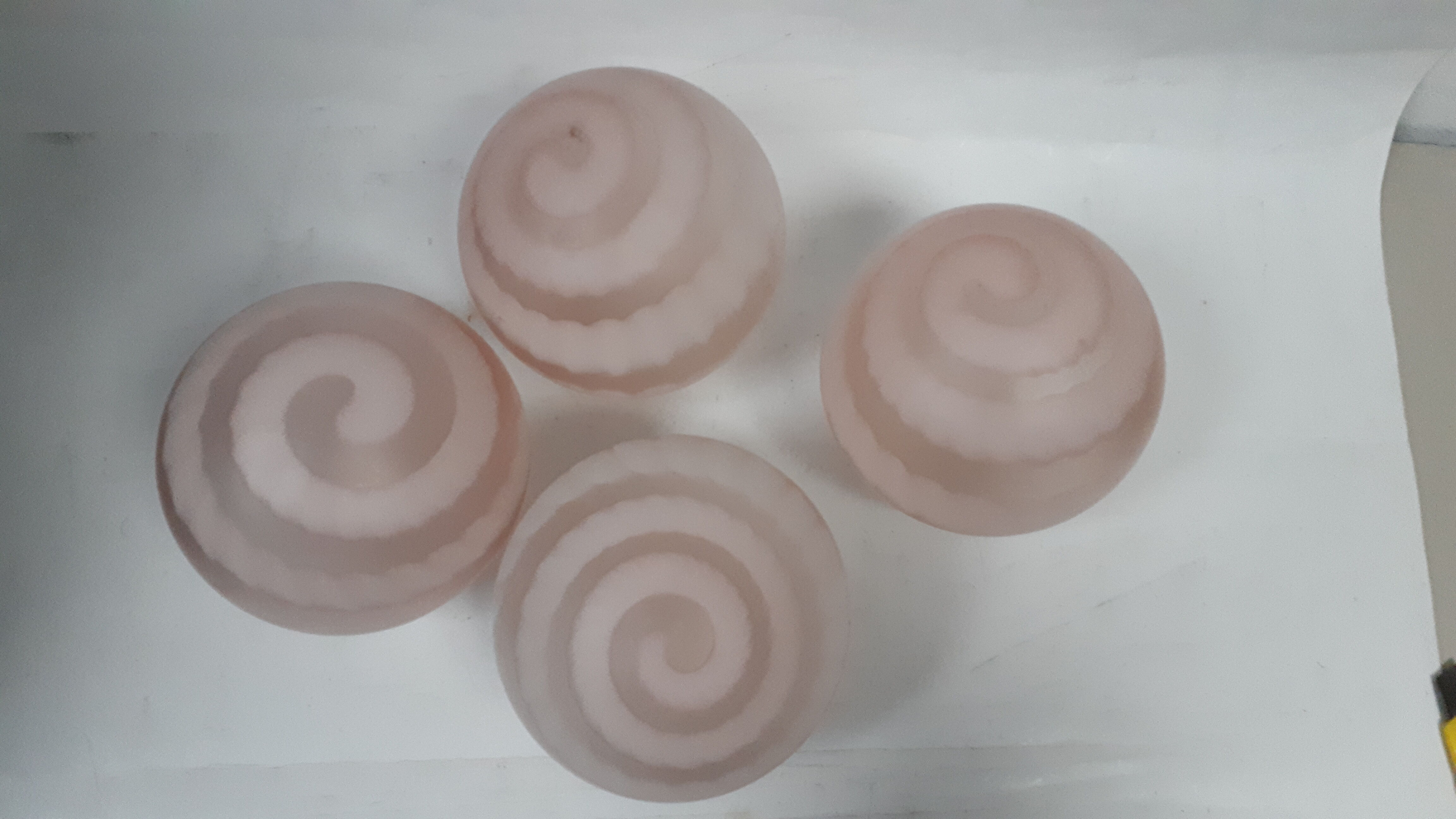 Lot of 4 globes vintage glass opaline 1960 pink