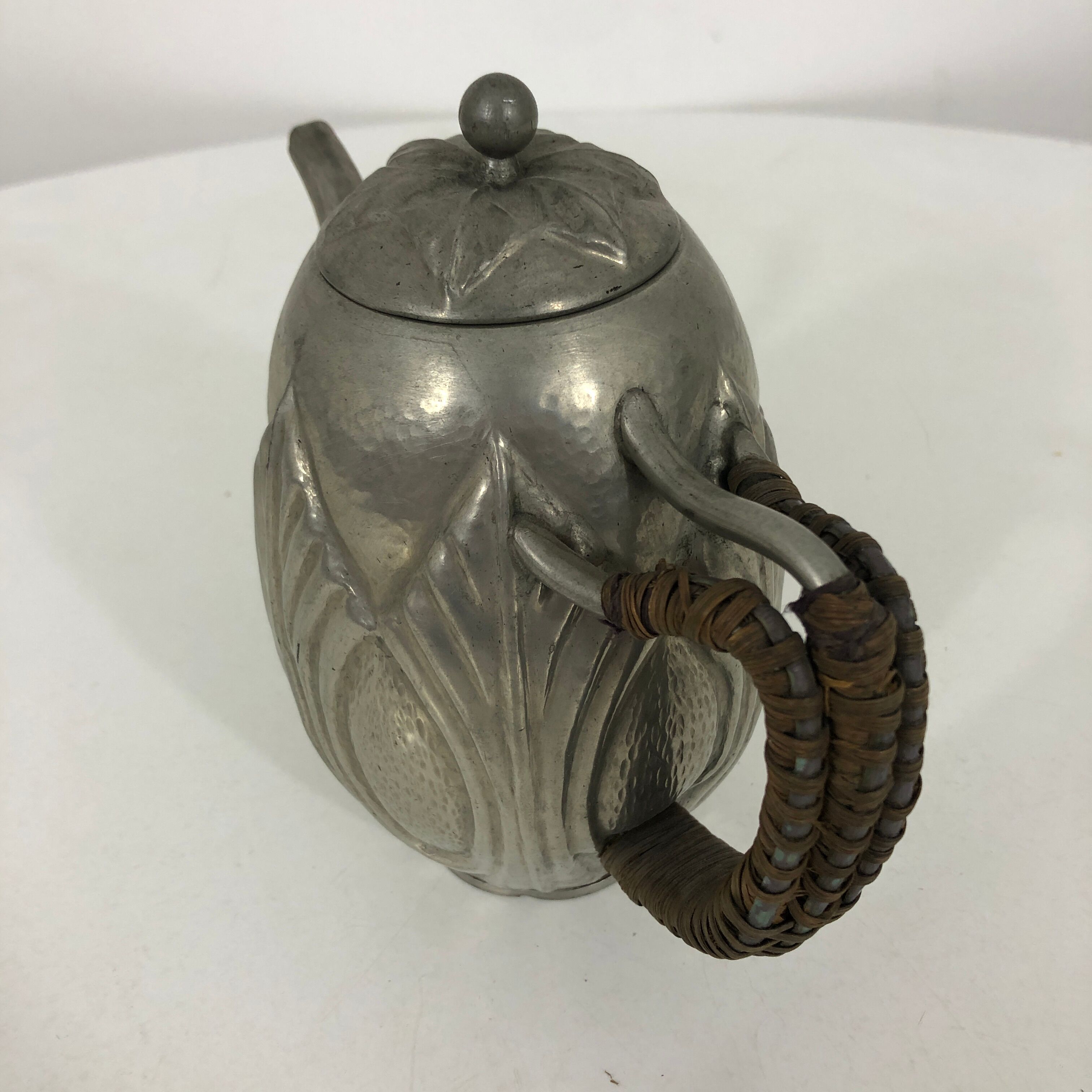 Tin teapot A.E. Chanal