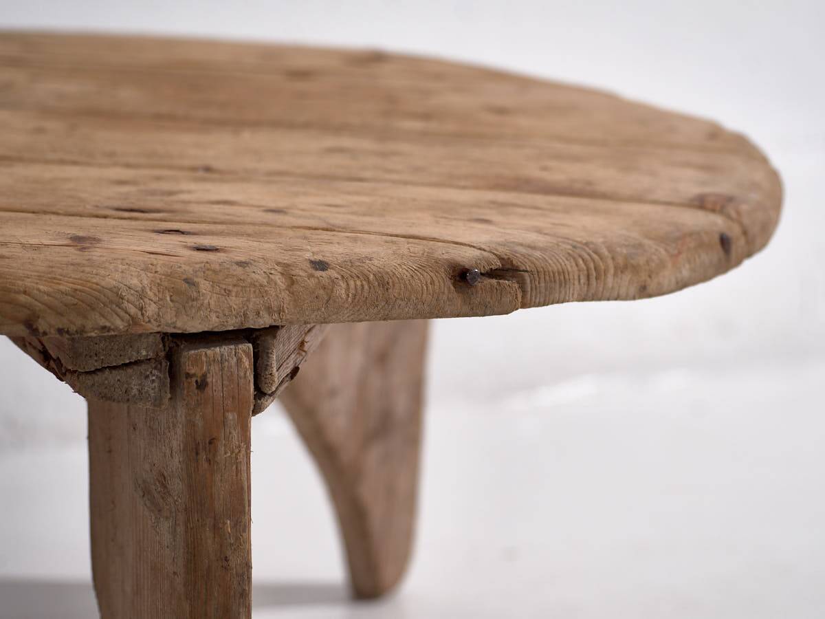 Antique round wooden table (c.1920)