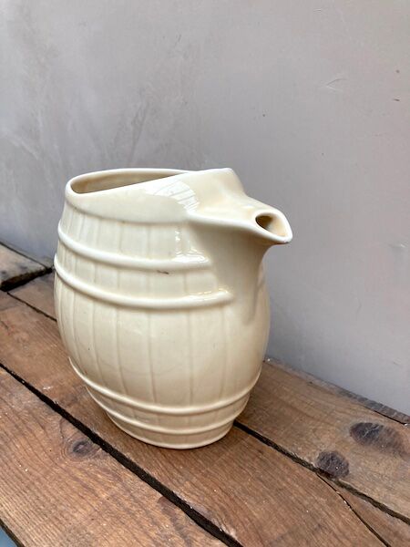 Water pitcher La Saint Uzienne