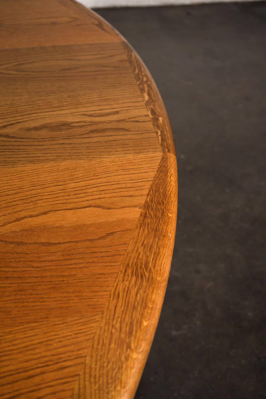 Octagonal dining table