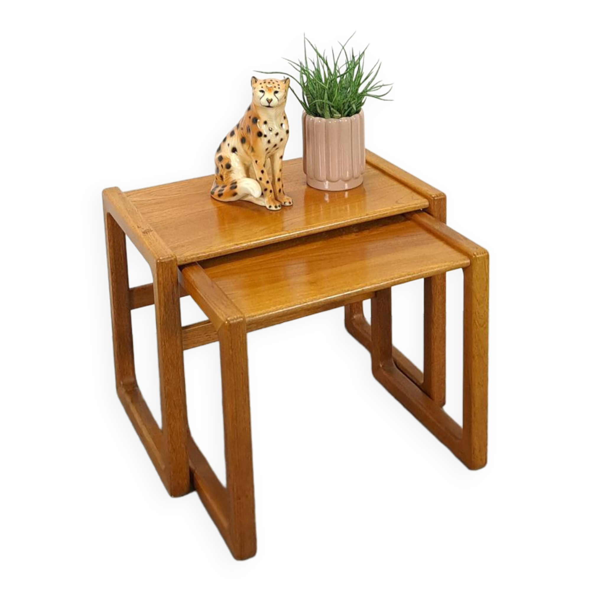 Teak vintage bijzettafel set