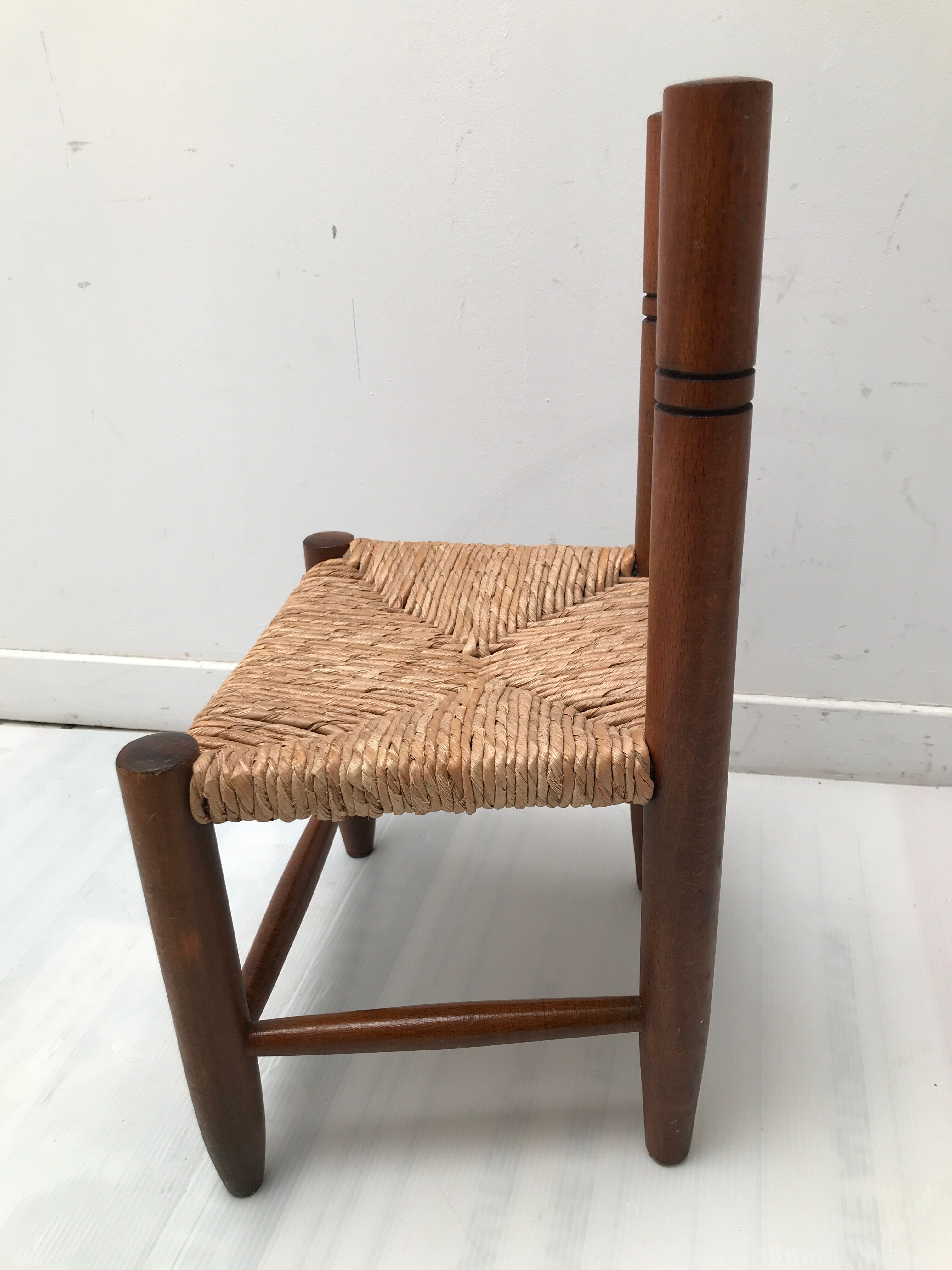 Vintage mulched wooden chair for 70s children