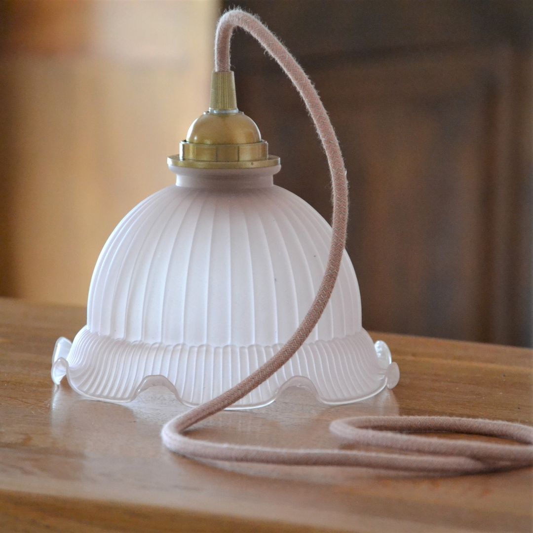Walklight in curved glass – pink colors -