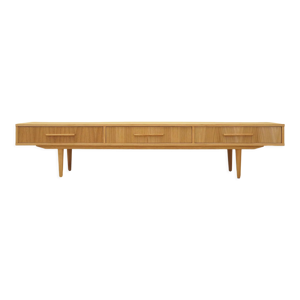 Commode en chêne, design