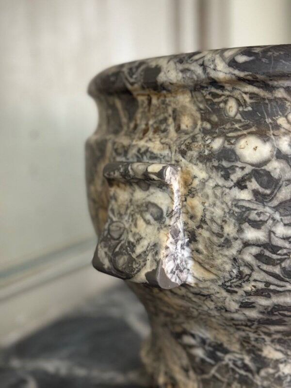 Grand mortier en marbre gris des Ardennes, XVIIIème siècle