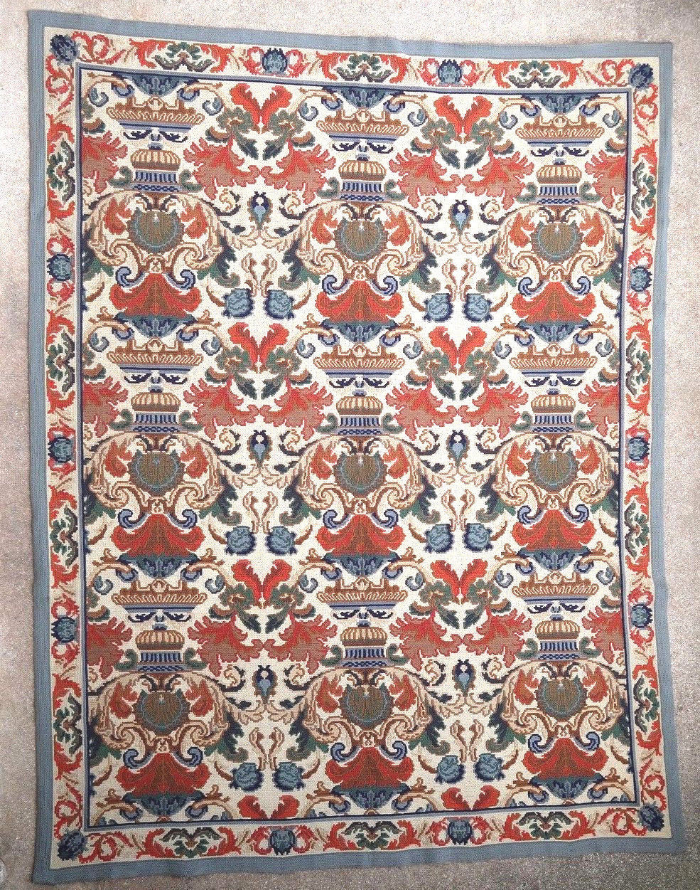 Tapis portugais Arraiolos 1950 - 237 X 183 cm