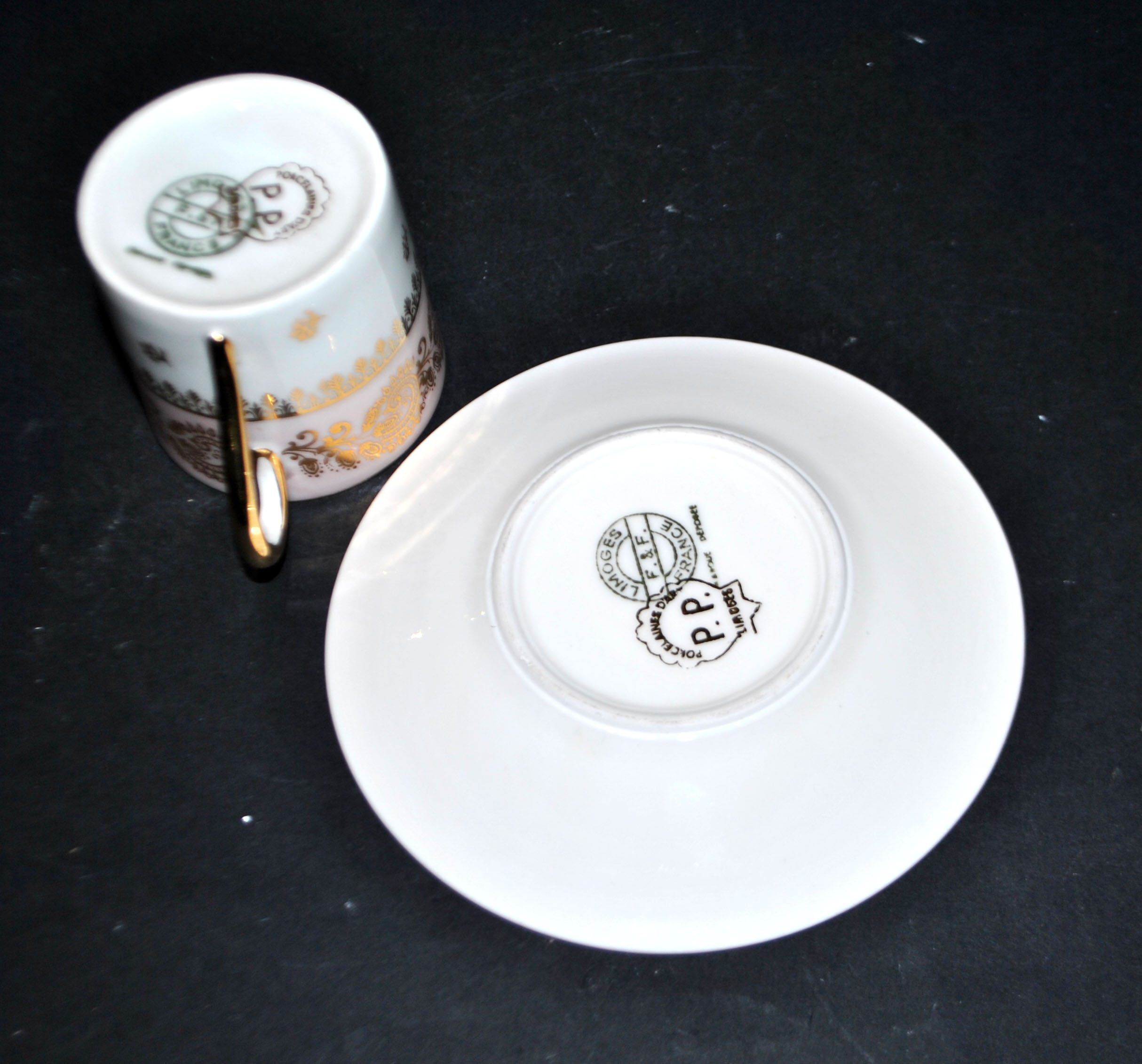 Litron cup from Limoges in porcelain with pink and gold decoration, signed Porcelaine d’Art PP.