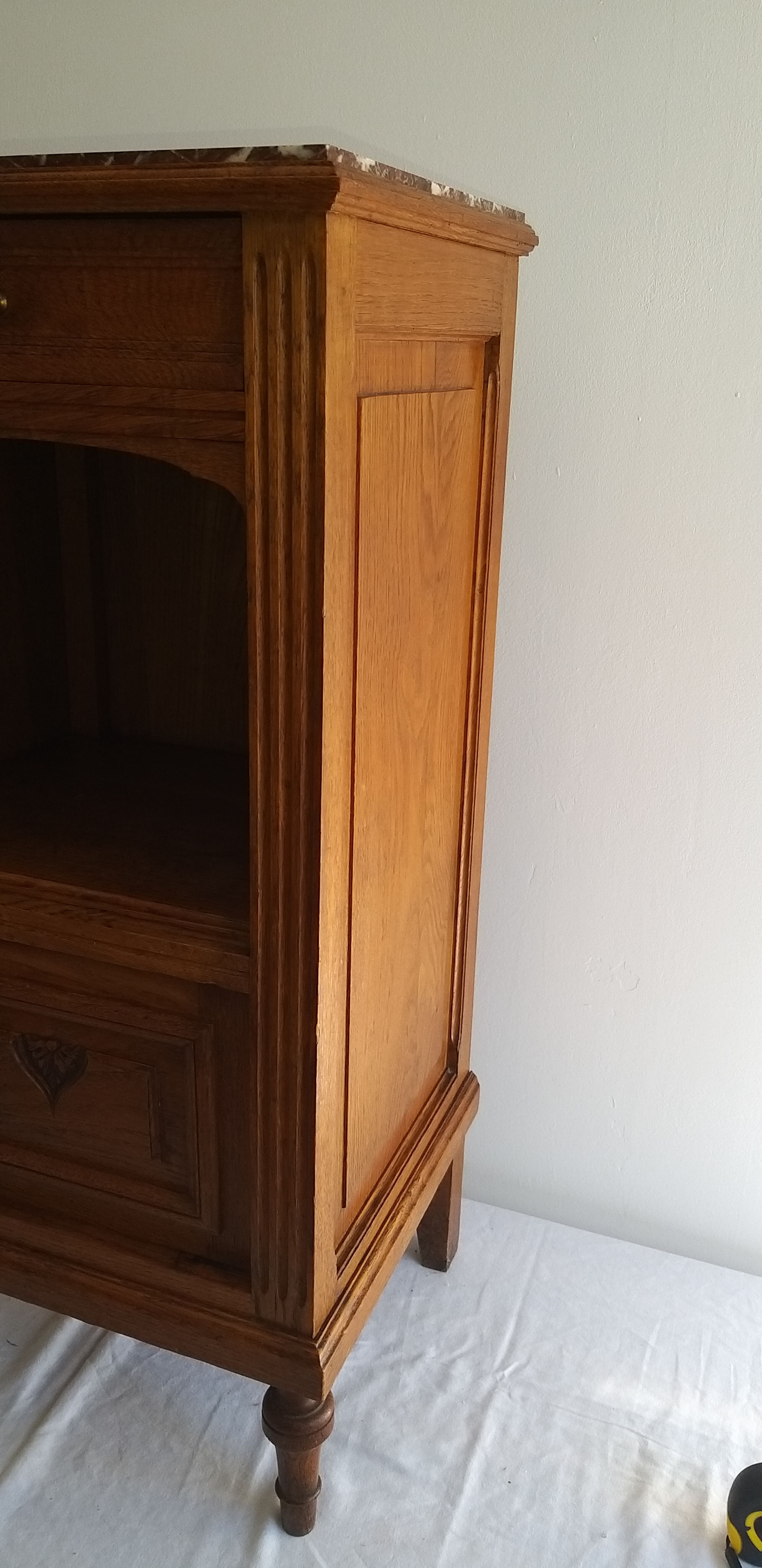 Bedside table years 50