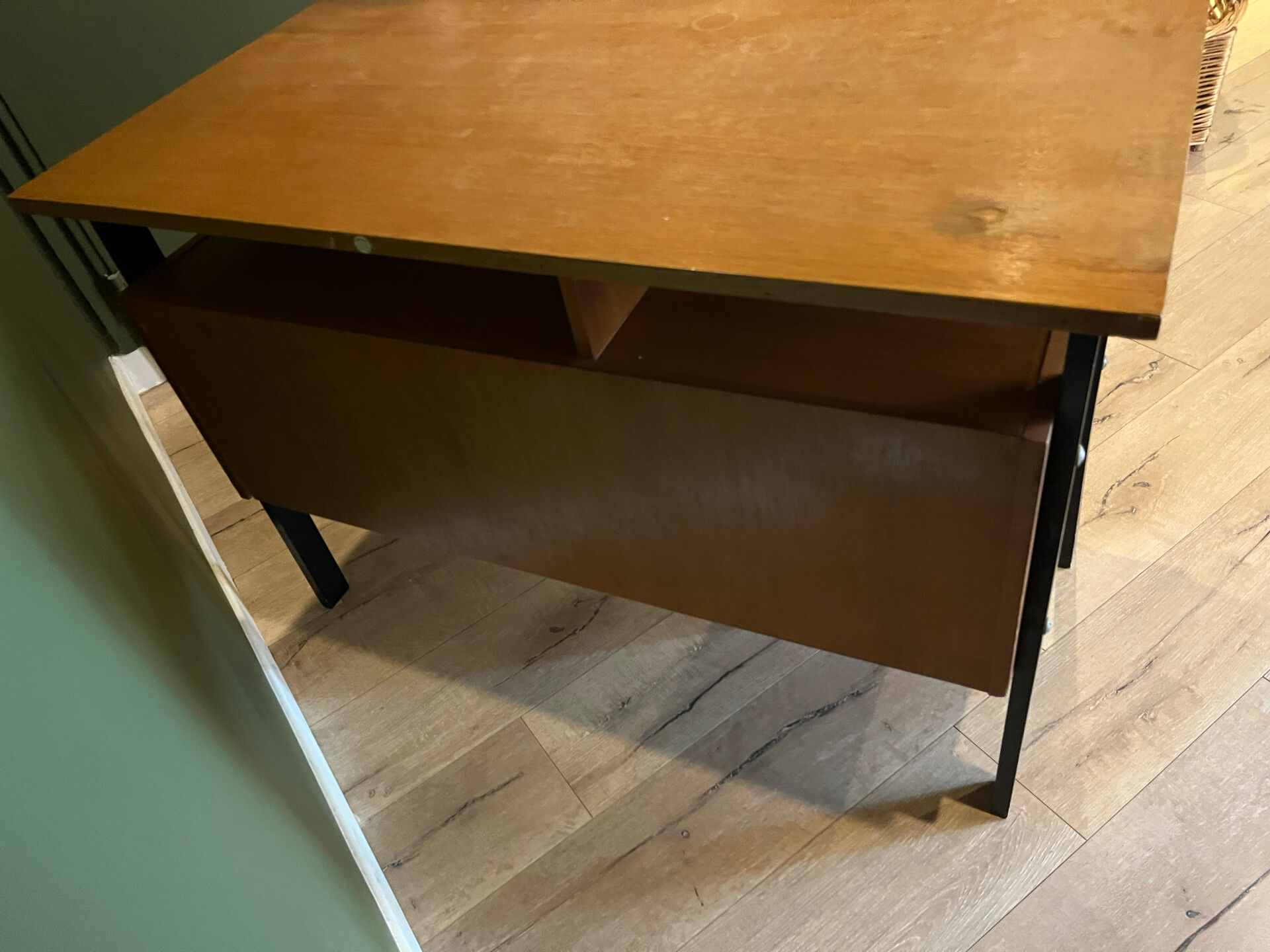 Bureau moderniste bois