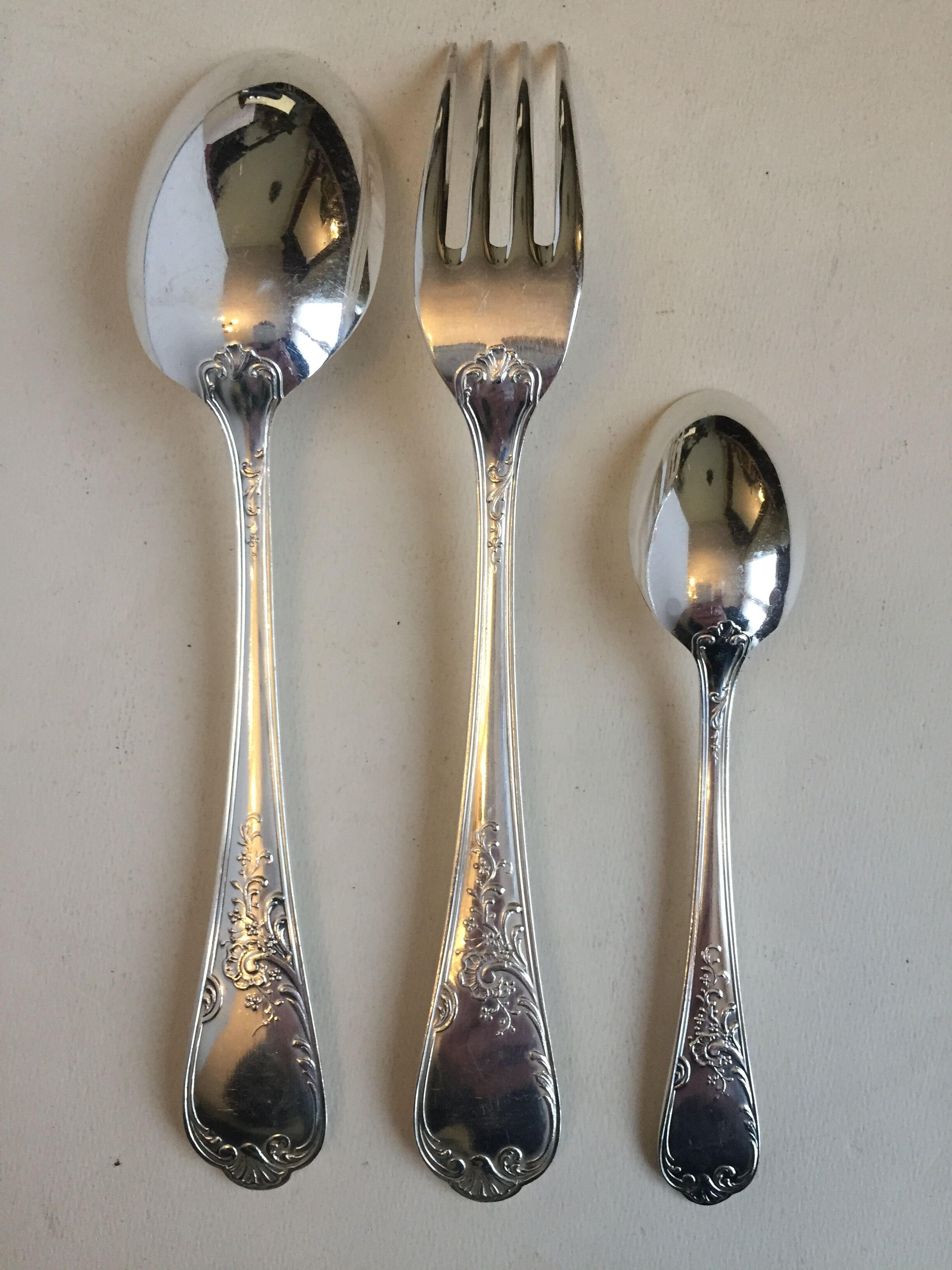 Housewife 37 pieces of silver metal