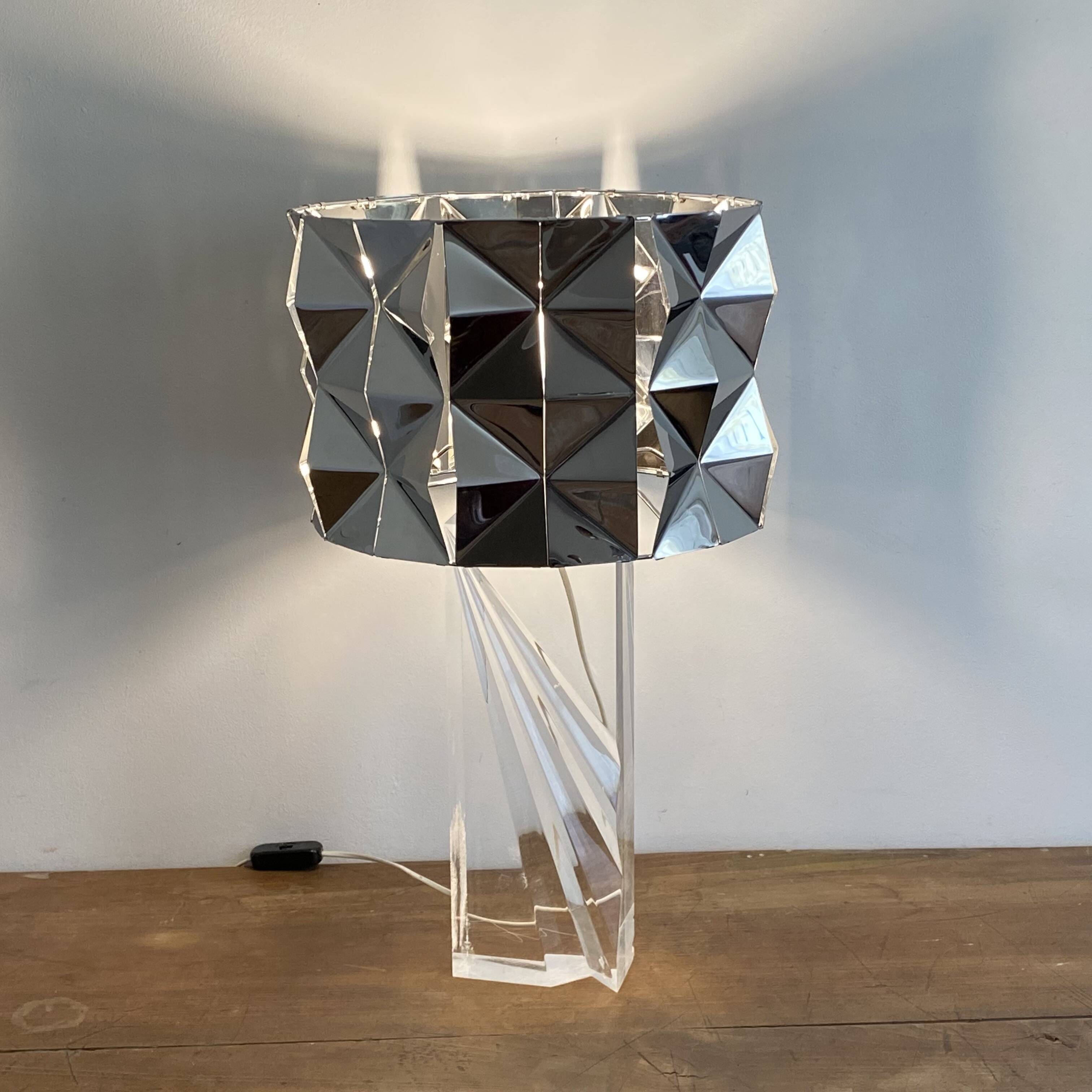 Kinetic lamp. 1980. Plexiglas and chrome-plated stainless steel.