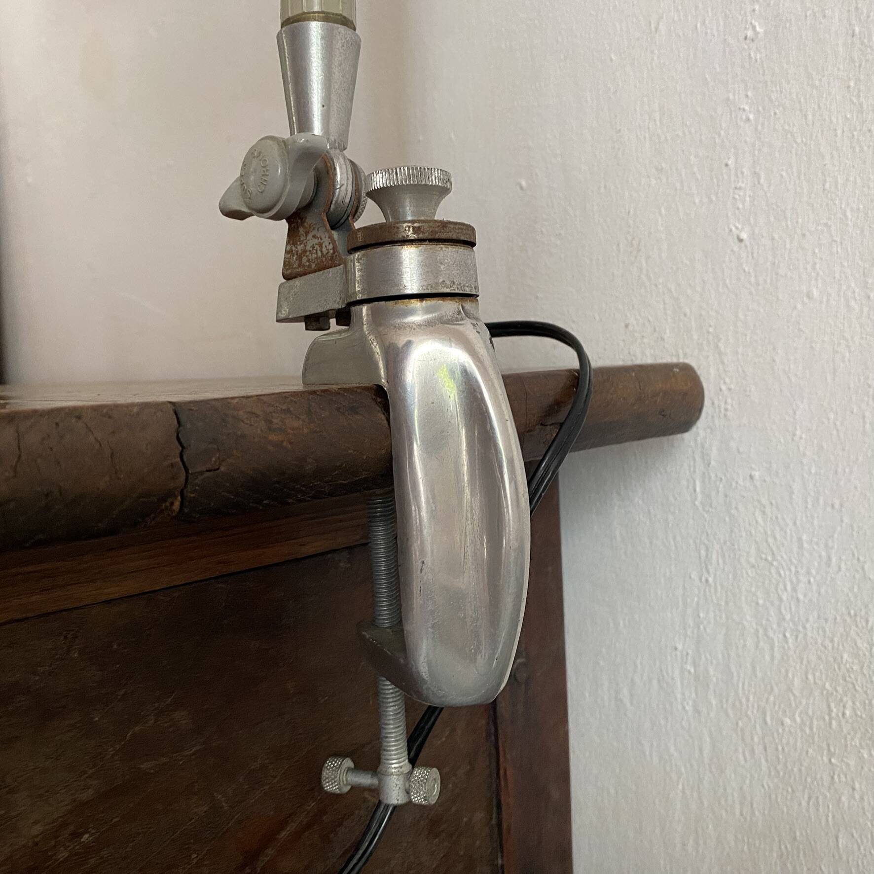 Lampe d'atelier Superchrome à étau , lampe industrielle 2 bras
