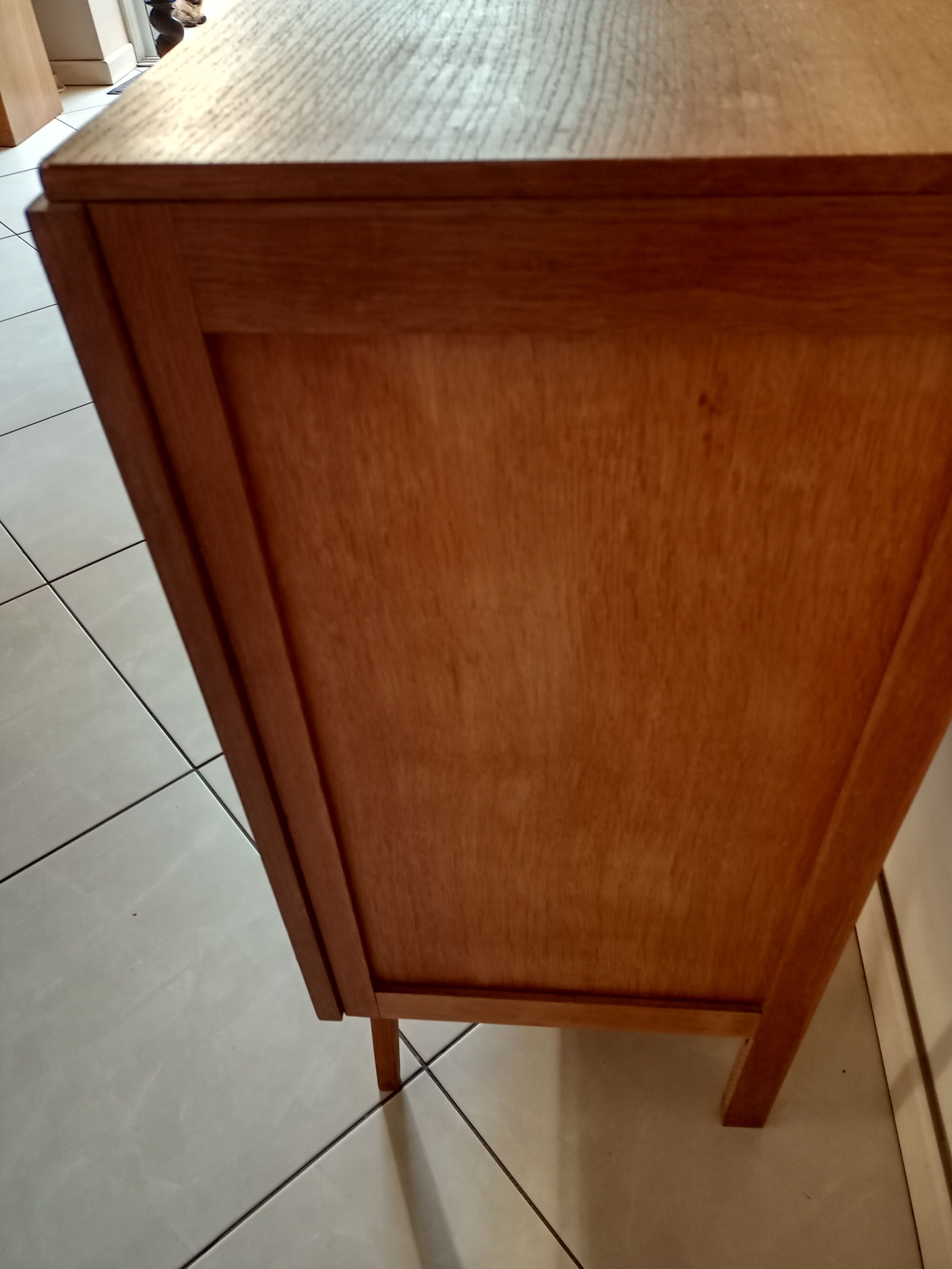 Commode vintage