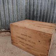 Ancienne caisse en bois Porto Adega