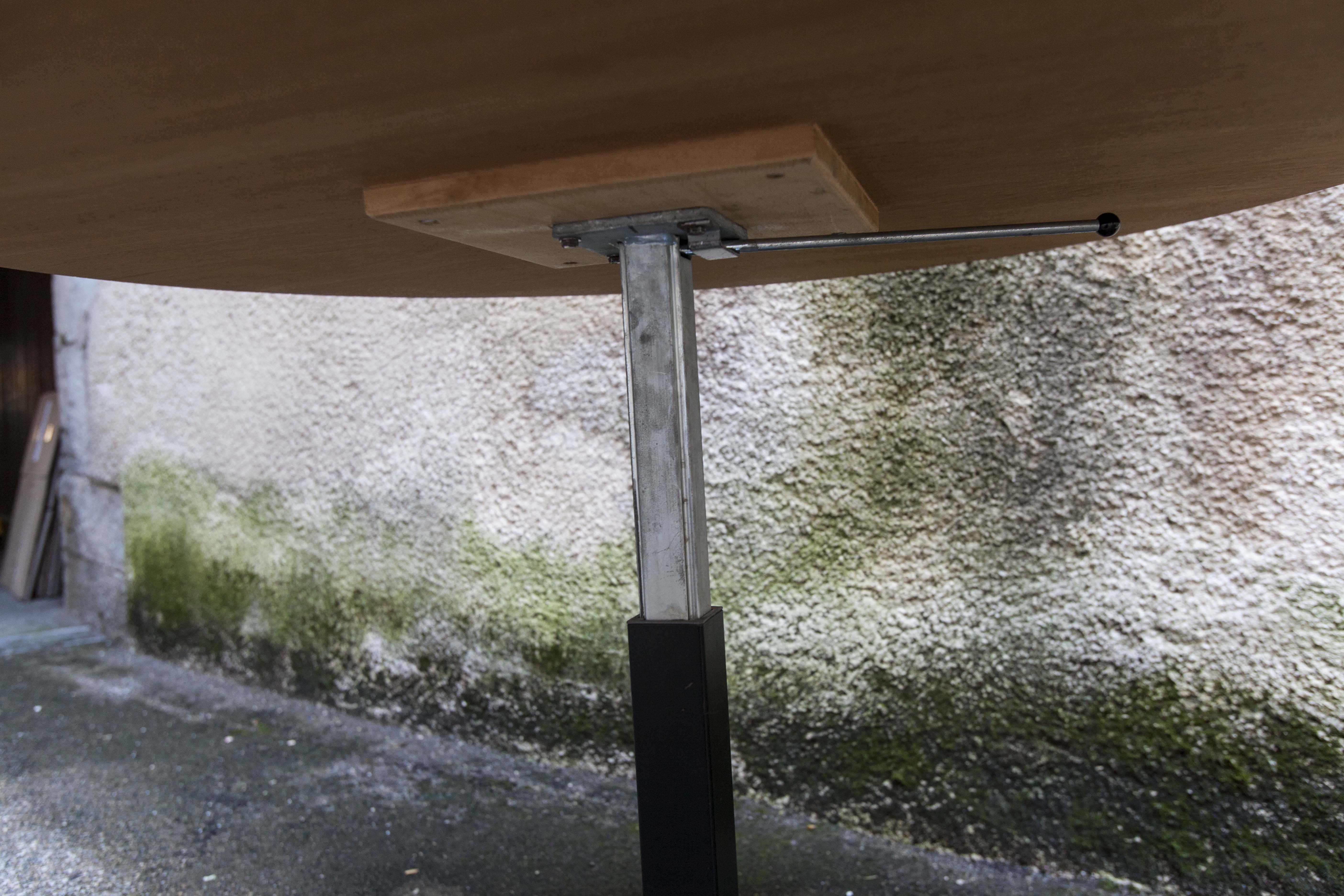 Table up and down restored 1960