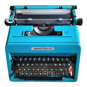 Machine à écrire Olivetti Studio