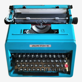 Olivetti Studio 45 typewriter