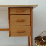 Desk 3 vintage drawers and its chair