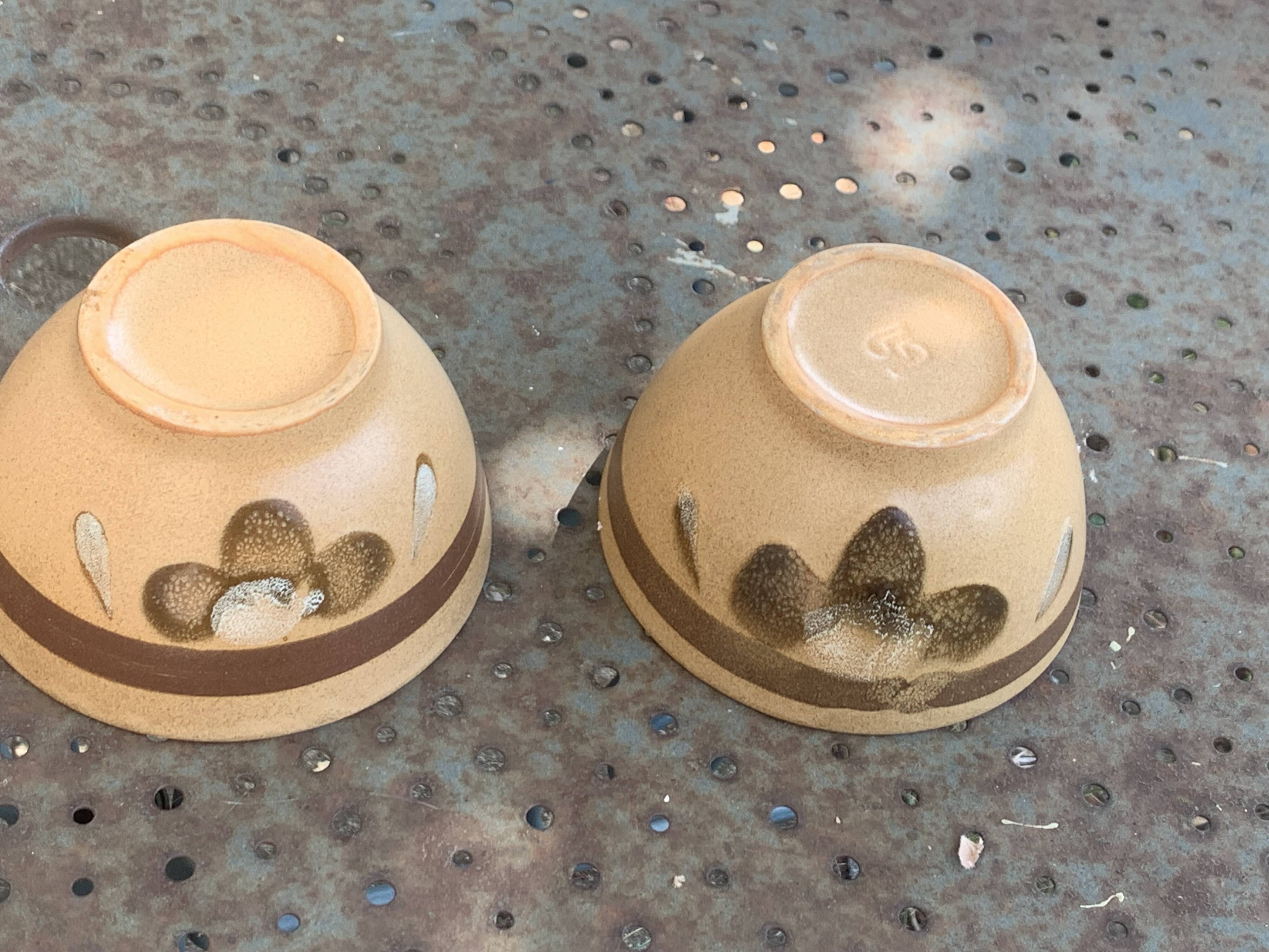 2 vintage Sarreguemines stoneware flower pattern bowls, France