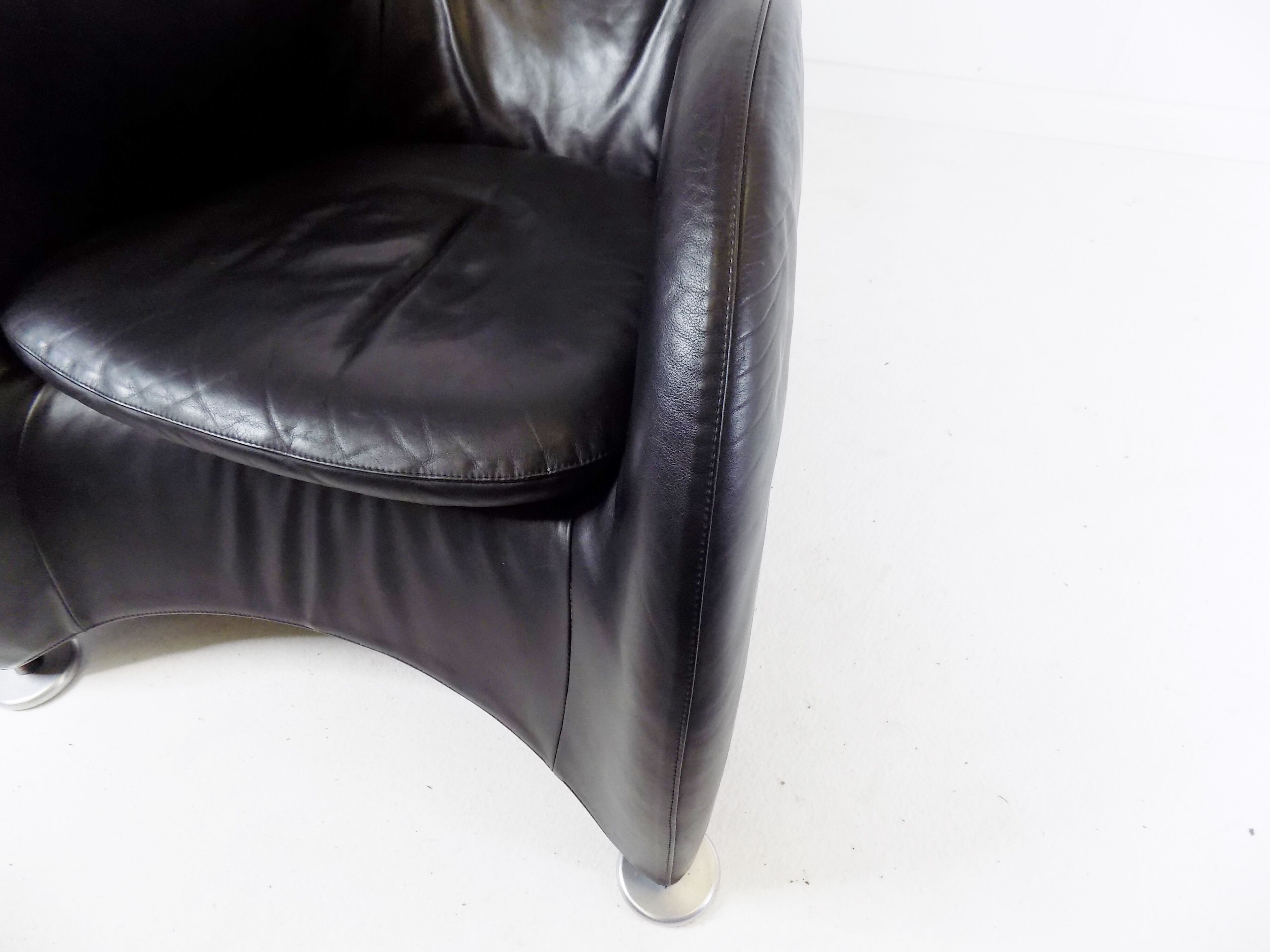 Montis Loge leather armchair with ottoman by Gerard van den Berg
