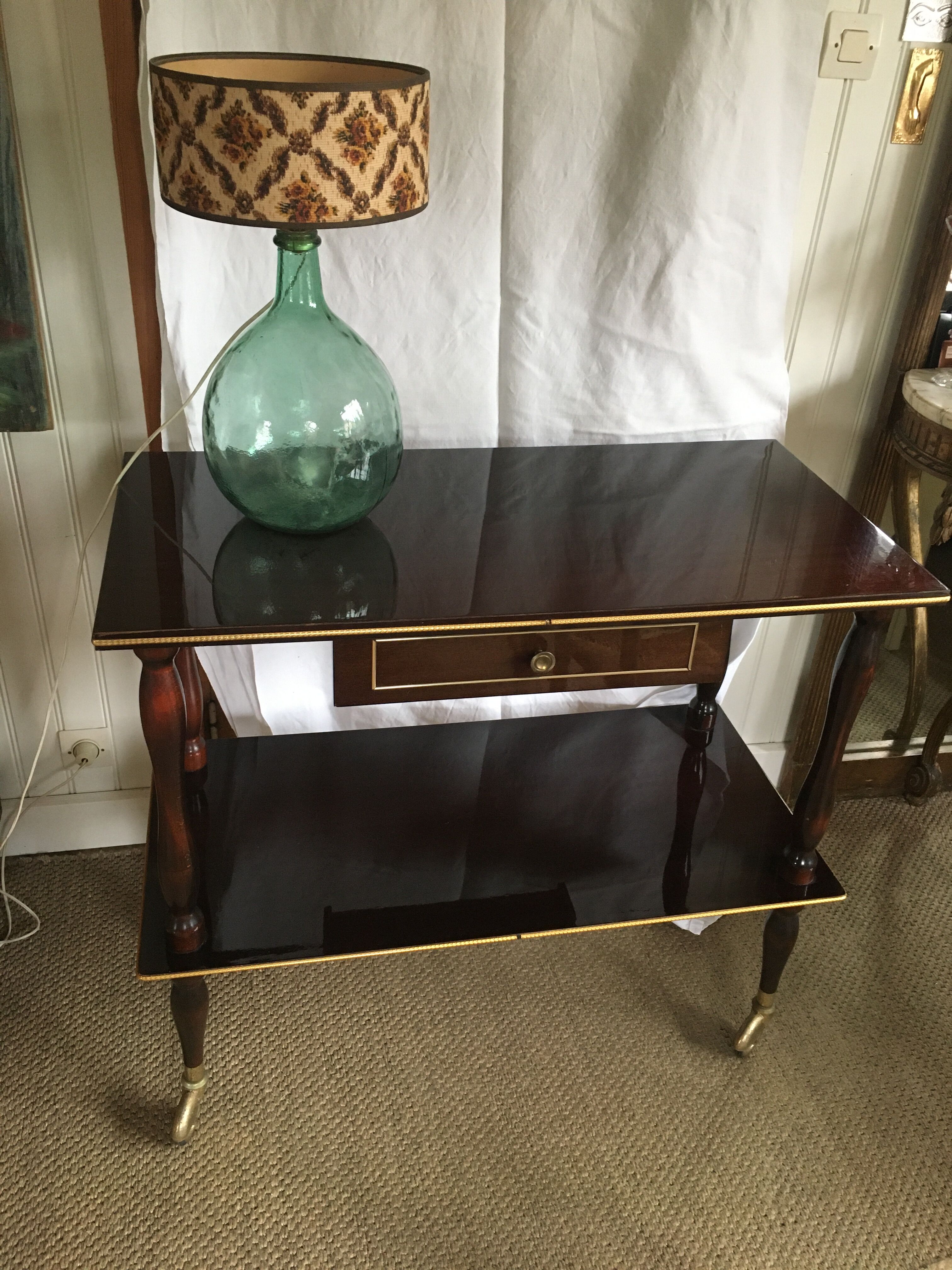 Vintage roller table